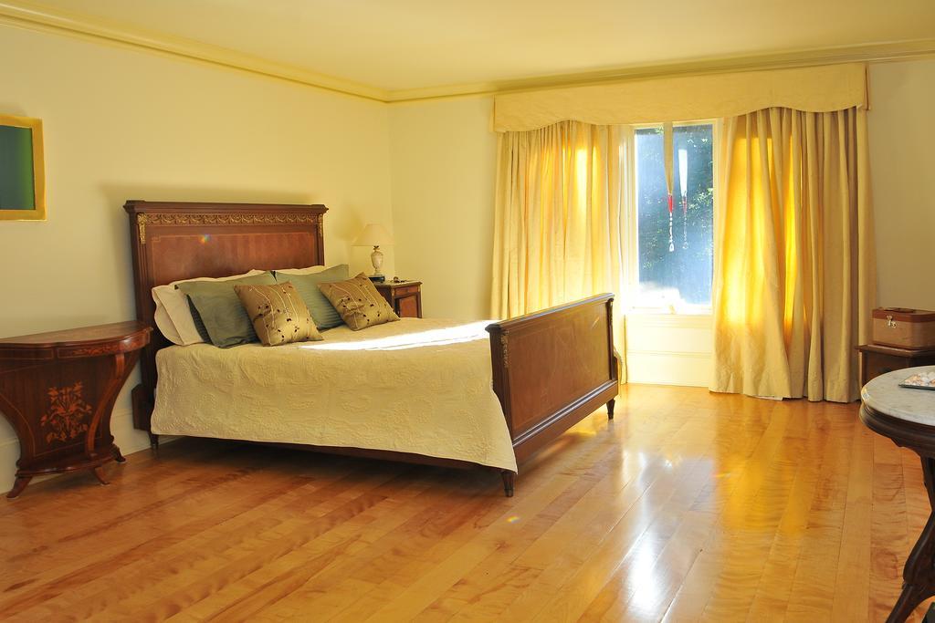 Bass Manor Bed And Breakfast & Art Museum 몰타 객실 사진